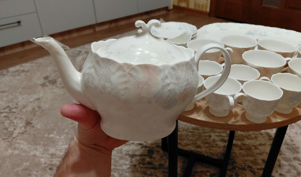 Порцеляновий чайний сервіз Narumi Bone China, Японія