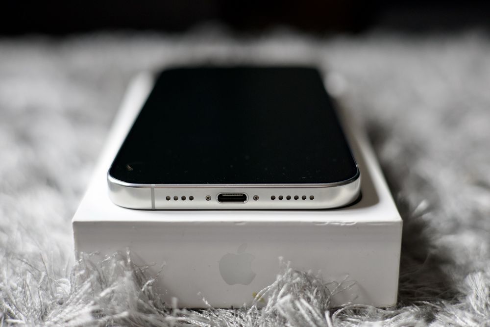 iPhone 16 Pro Max 256GB bat. 92% White Titanium