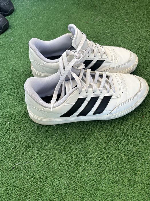 BUTY  adidas COURTBLOCK 44 2/3