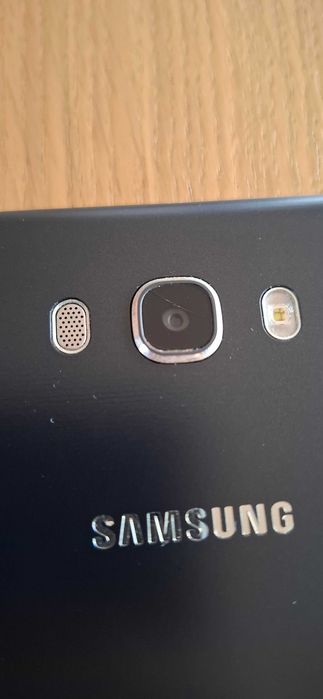 Samsung Galaxy J7 (2016)