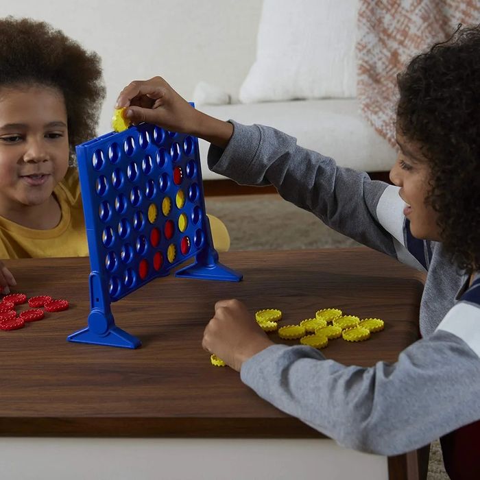 Настільна гра Збери 4 у ряд Hasbro Connect 4 Classic  класична