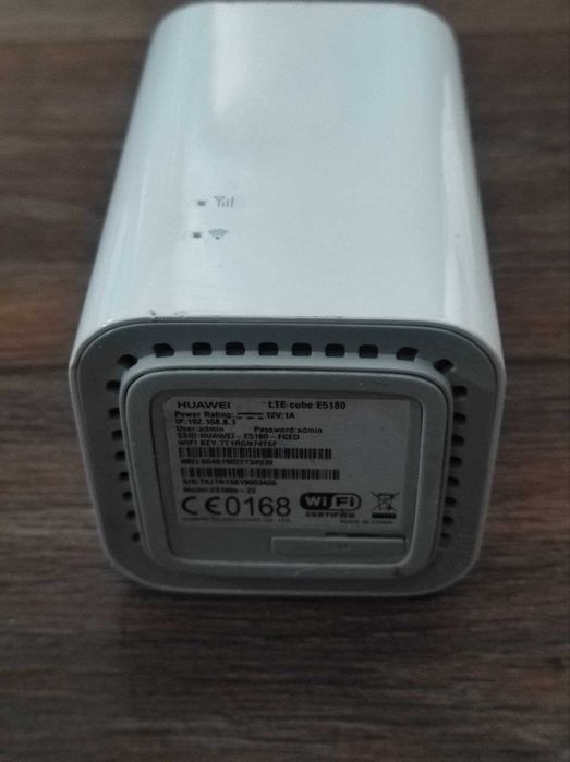 4G Wi-Fi Роутер "Huawei" E5180