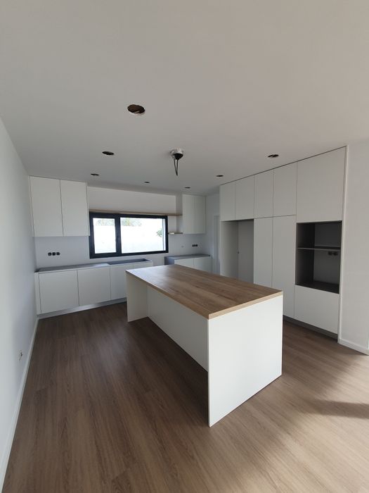 Chão flutuante , vinilico e madeira (assentamento)