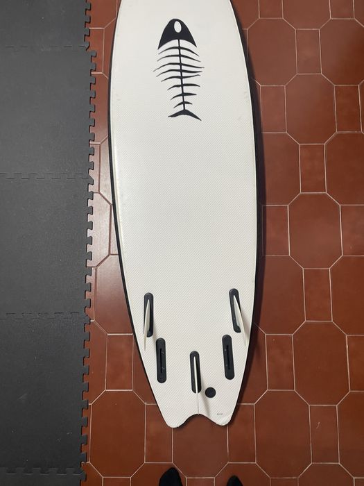 Prancha de surf de espuma 6”4 com capa do tamanho da prancha