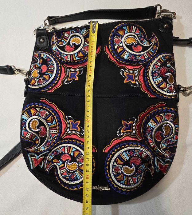 Torba Desigual haftowana – jak nowa