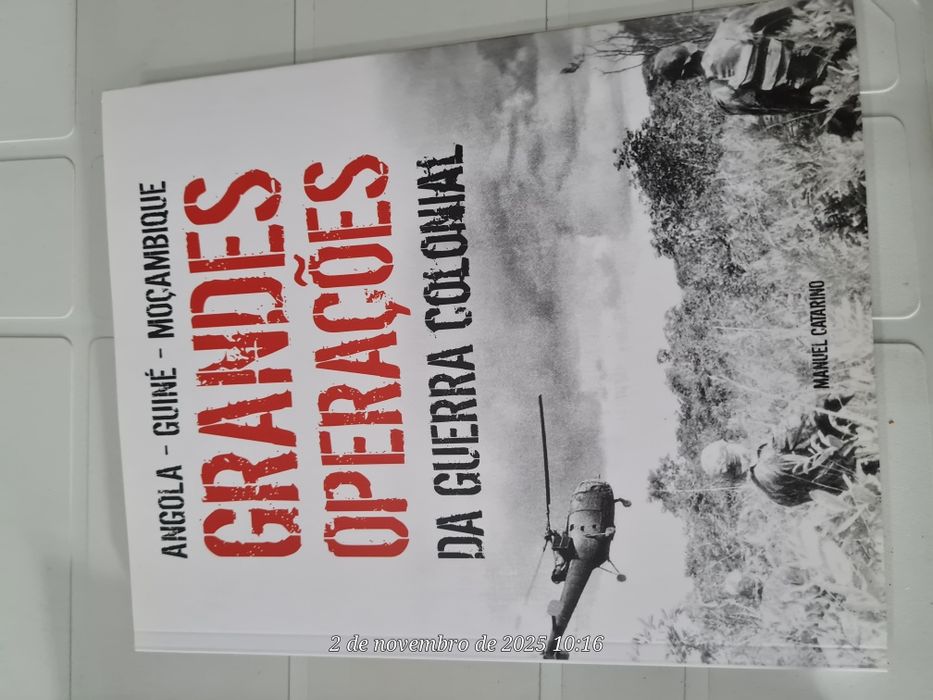 Vende-se livro e 16 libretos sobre a Guerra Colonial