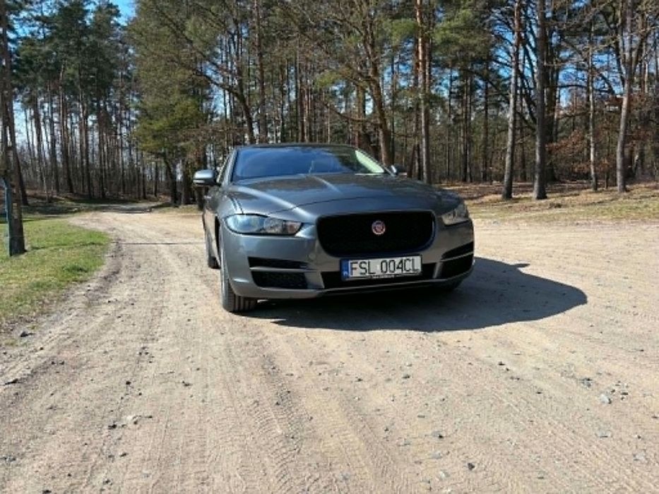 Jaguar XE Jaguar XE 2.5T  2018 rok  AWD (4x4)