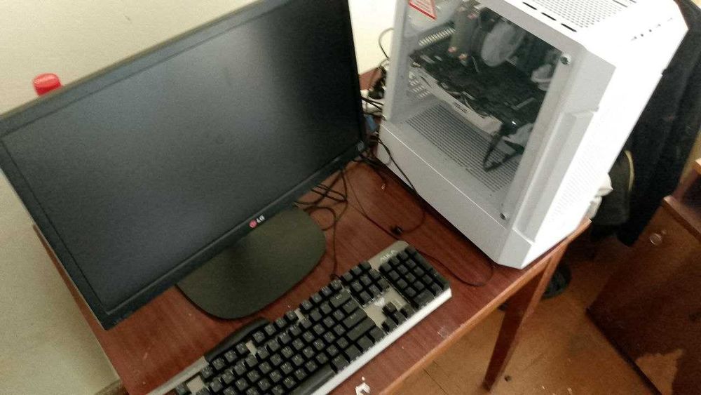 Продаю компютер,