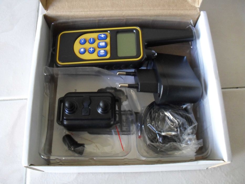 Coleira para  treino  de cães de companhia e caça