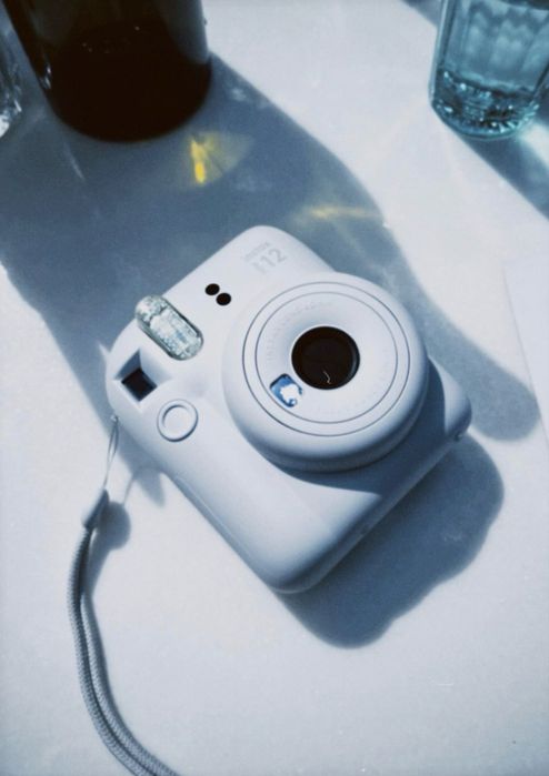 Камера instax mini 12