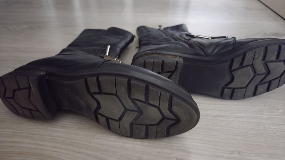 Продам зимове шкіряне взуття, р.37
