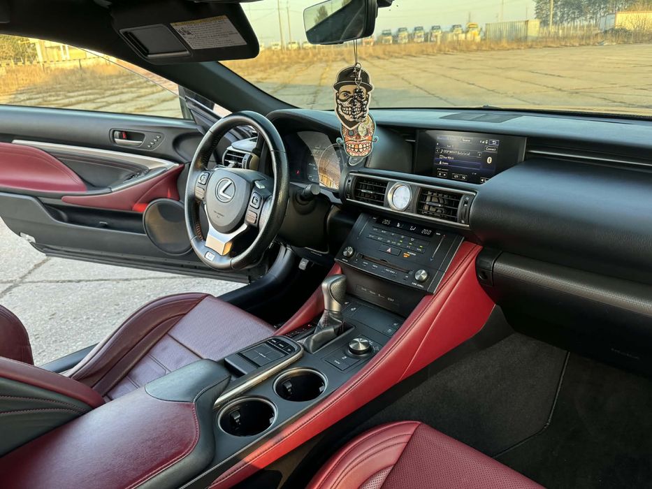 Lexus RC F Sport / Zamiana