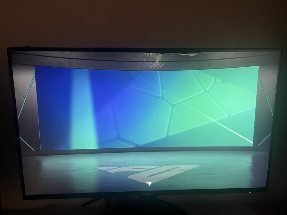monitor AOC  com defeito
