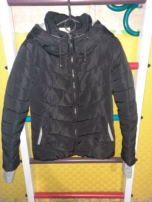 Курточка осінь весна 44розмір