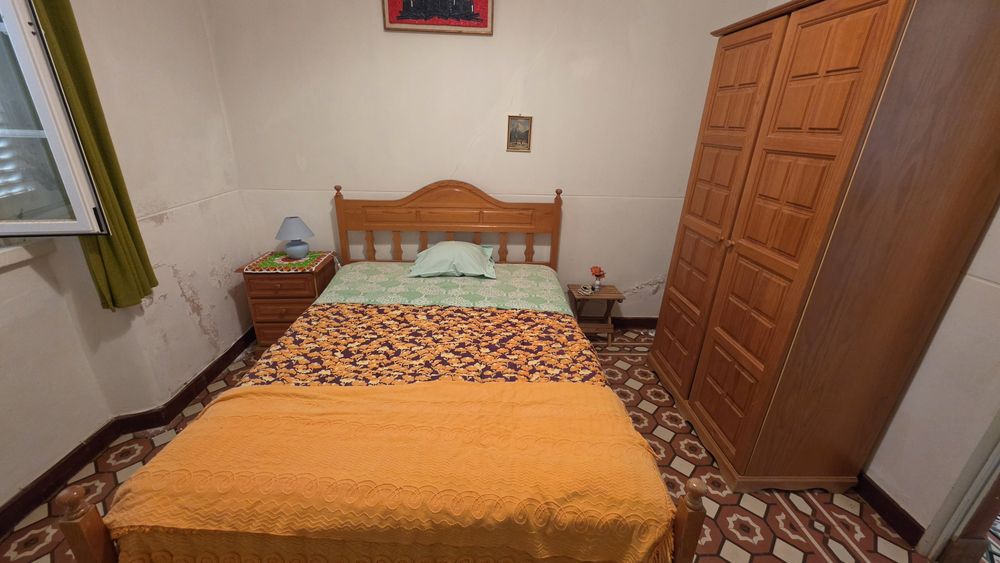 Vários móveis de casa