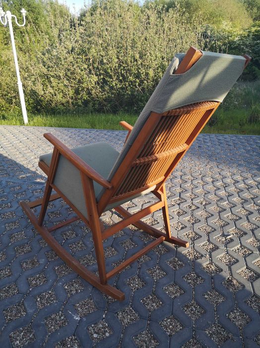 Fotel bujany retro Selman NRD połowa lat 50-tych z litego drewna