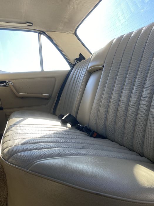 Mercedes-Benz W123 240D | caixa automática