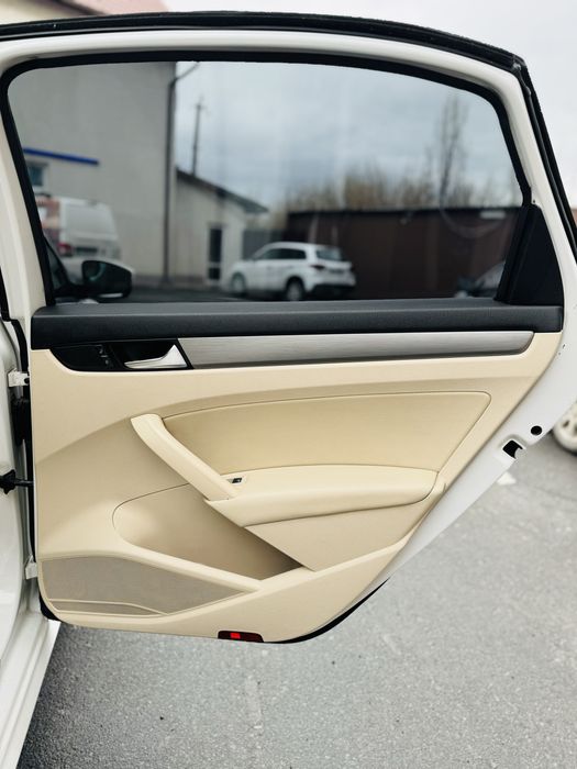 Volkswagen Passat B7 2.0 TDI SE