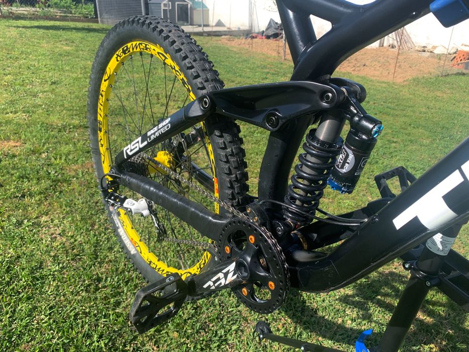 trek factory racing downhill