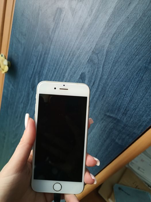 Смартфон Айфон 6s