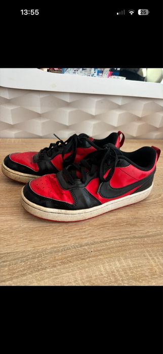 Buty Nike czerwono-czarne