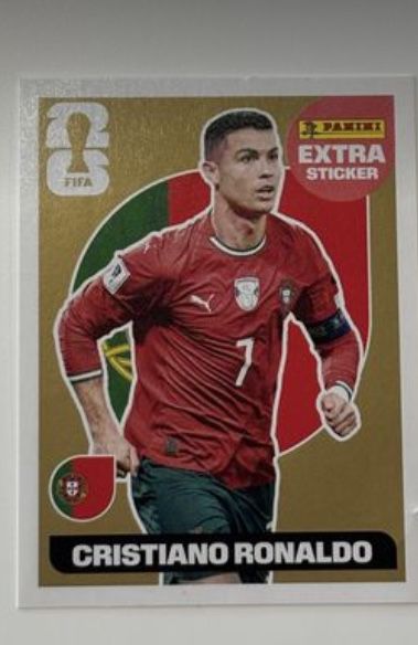 Cristiano Ronaldo extra sticker gold