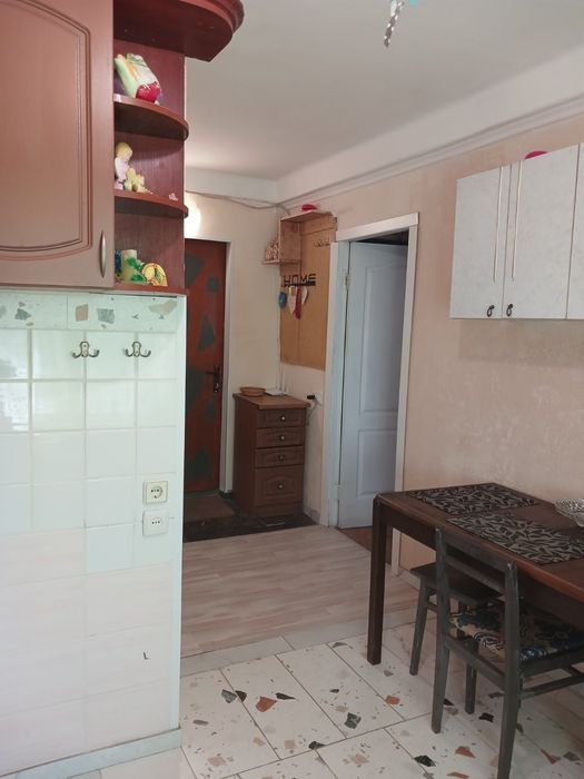 1к посуточно, м. Лесная