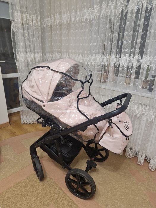 Продам коляску Ricci 2в1