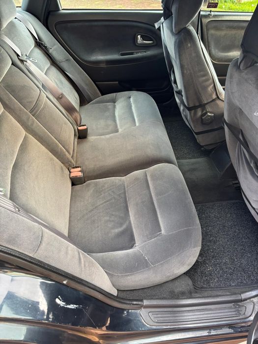 Volvo v40  1.9D.              Confort