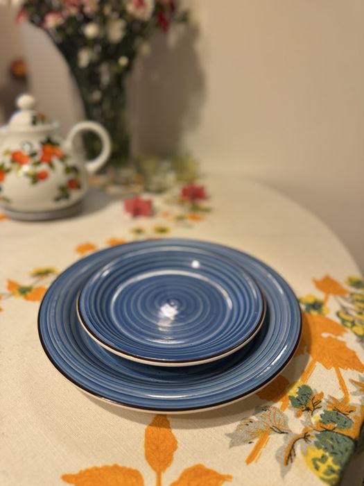 Kolorowy zastaw obiadowy dla 6os.