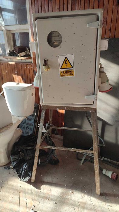 Wyprzedam narzędzia budowlane / materiały budowlane