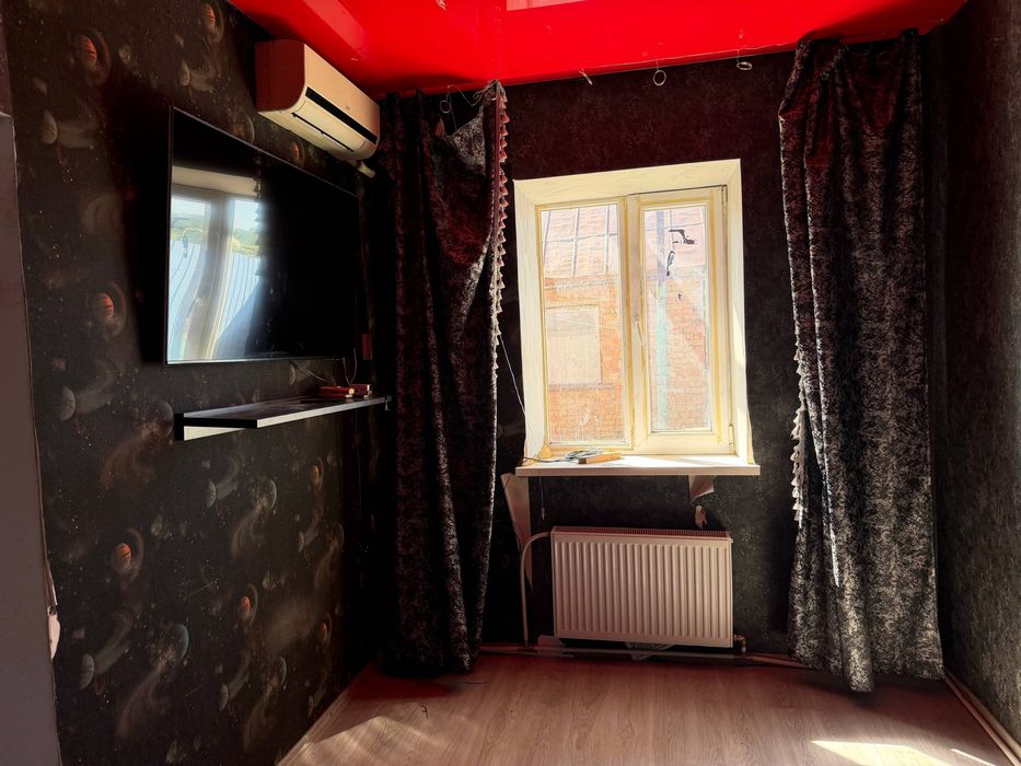 Продаж 4 кімн. буд. Водоспадна (Тувинська), 18, КДЗ, Карачуни
