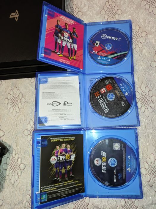 Vendo PS4 Pro 1Tb €250,  preço justo