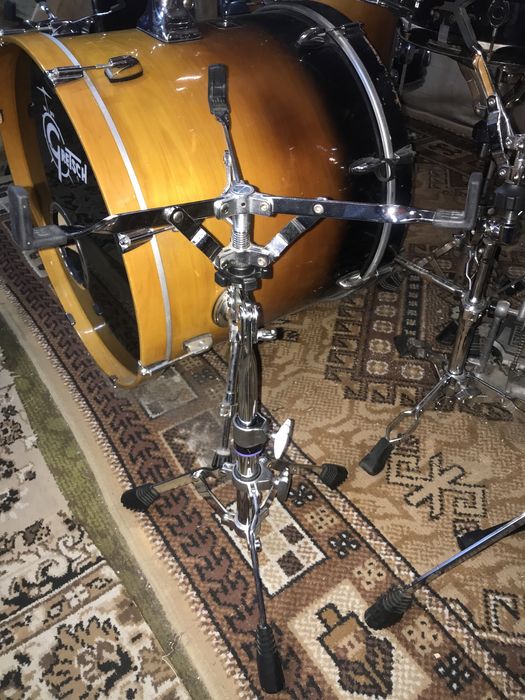 Стійка для малого барабану Yamaha SS740A snare stand