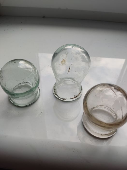 Банки стеклянные медицинские для массажа.