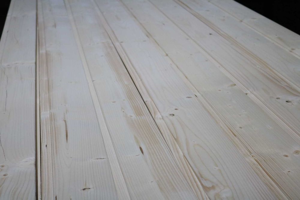 Deska elewacyjna - boazeria - podbitka świerkowa.19x146x4200 do 5100mm