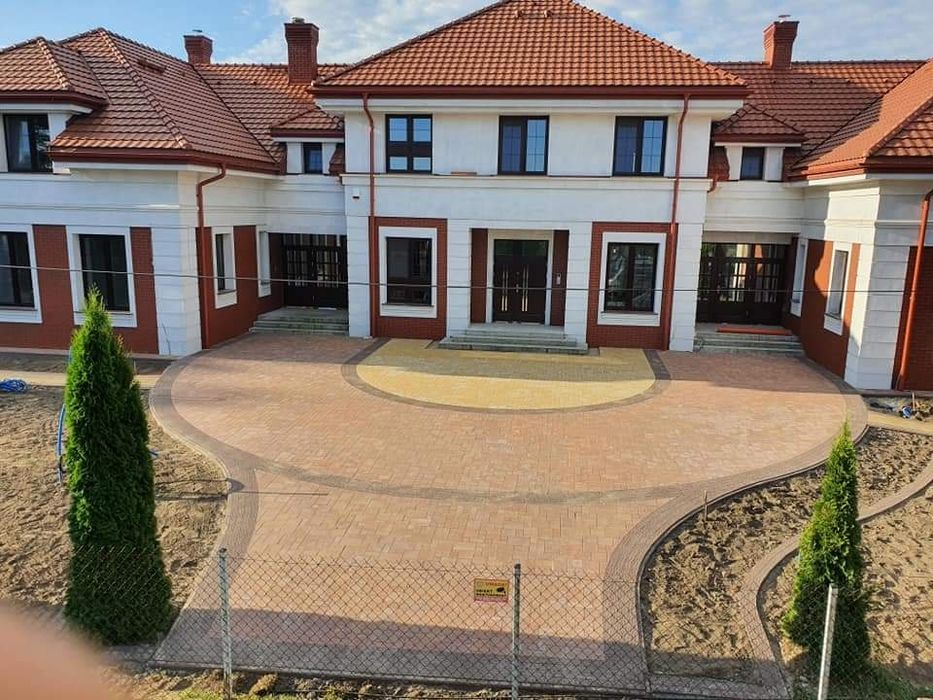 Uslugi Brukarskie, Układanie kostki brukowej