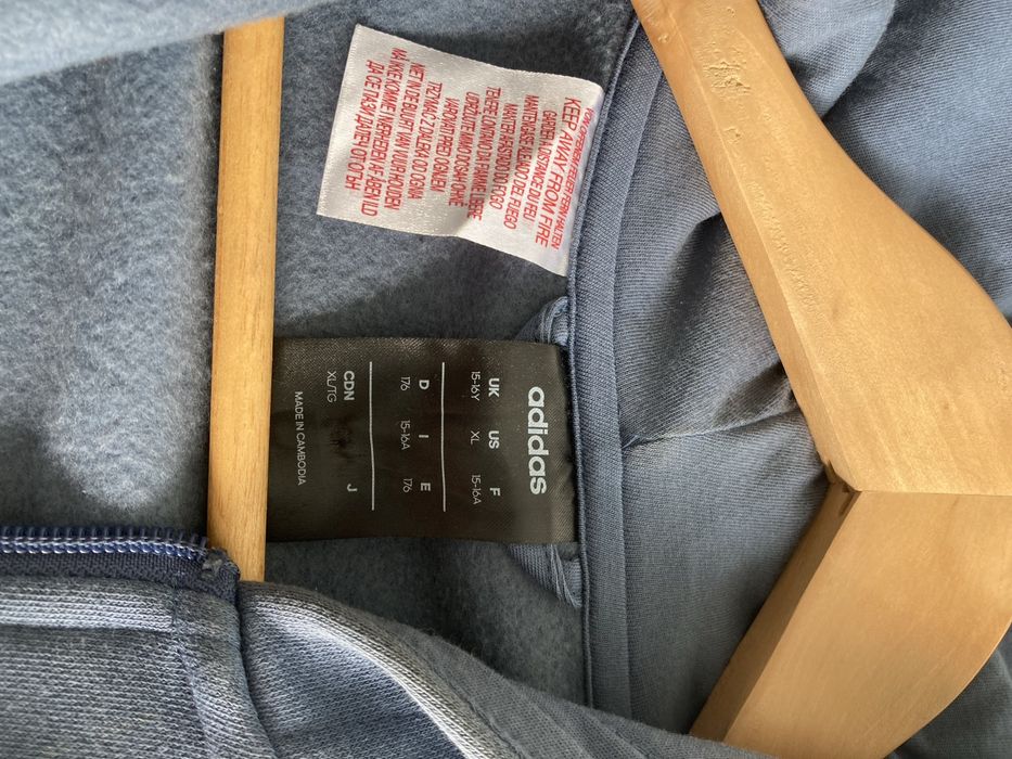 Casaco Adidas bom estado