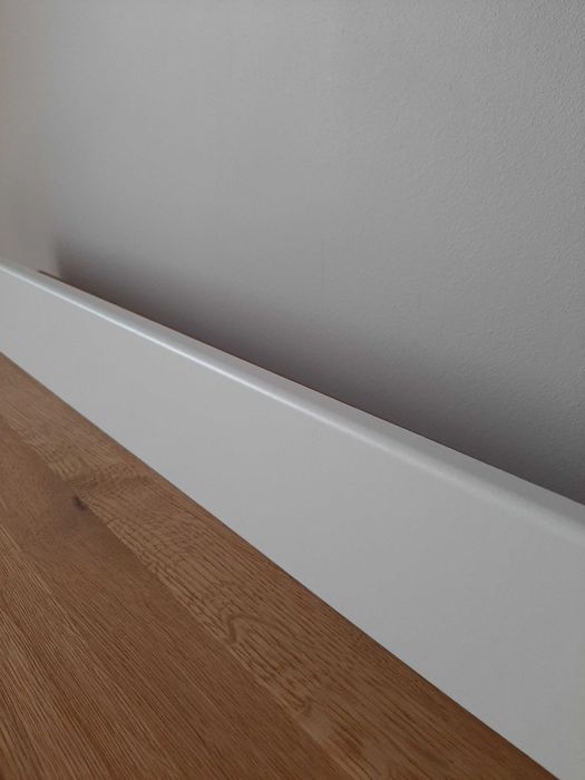 Listwa MDF Invado P 129 Biała 2.4m Nowa