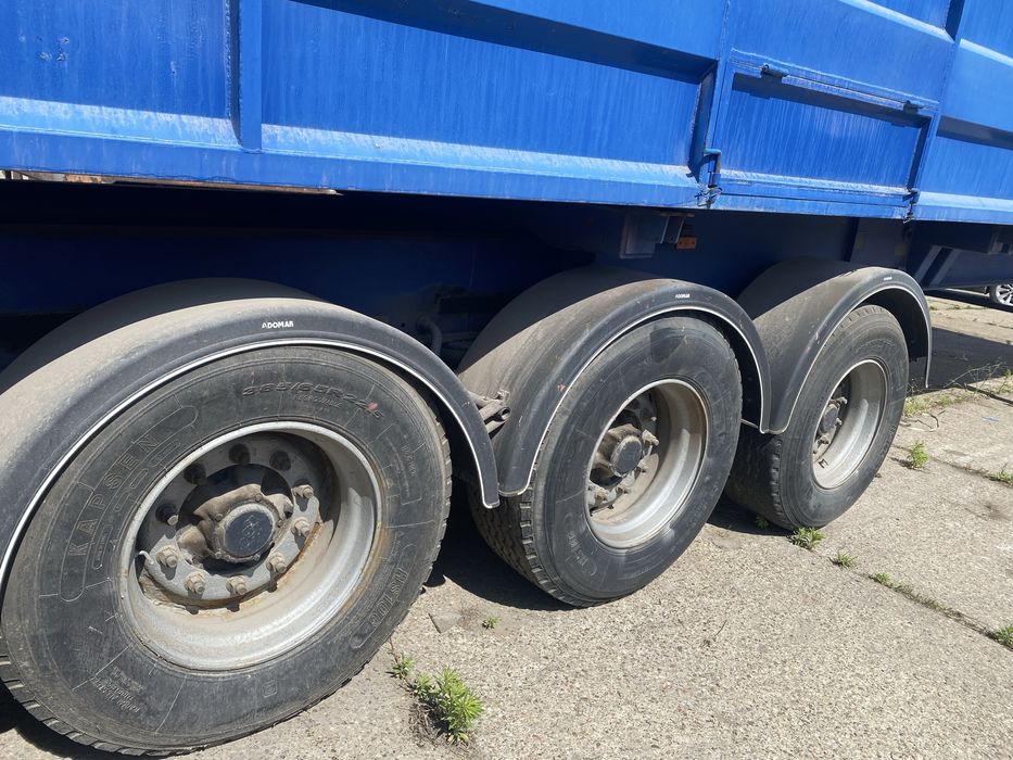 Напівпричіп зерновоз 60 м3