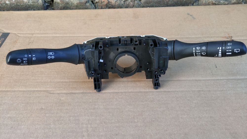 Підрулевий перемикач з ПТФ Nissan Rogue T32