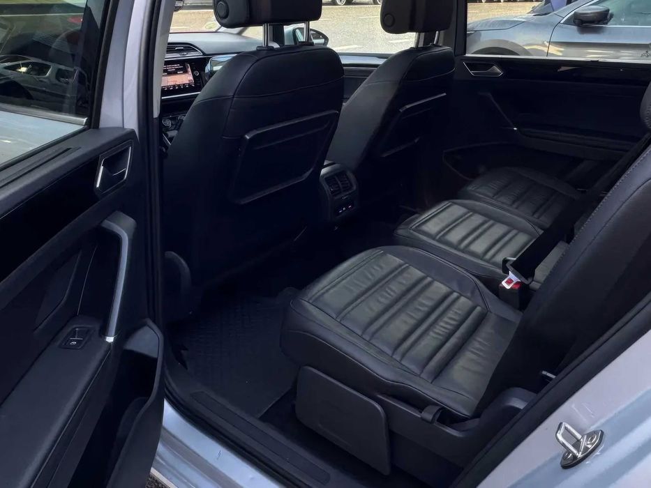 Volkswagen Touran      2018