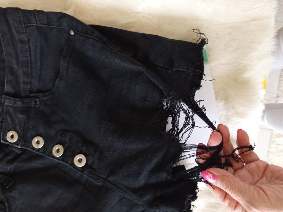 Spodenki czarne jeans z przetarciami Denim