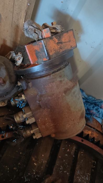 Kolumna obrotu rozdzielacz koparka Atlas 1704