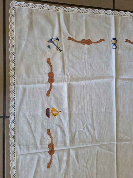 Toalha de mesa de ponto cruz