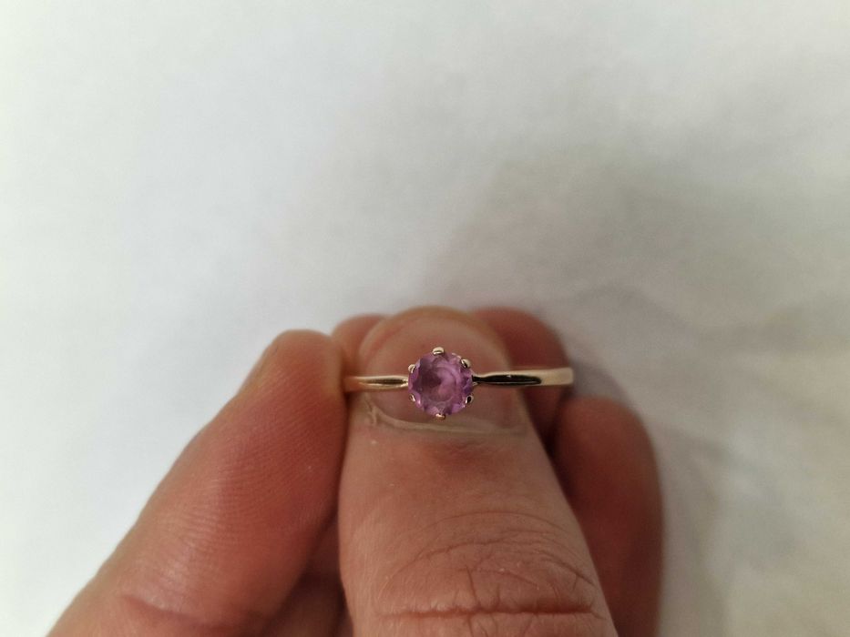 Warmet! Złoty pierścionek/ 585/ 1.86 gram/ R16/ Różowy Topaz/ 1963-86