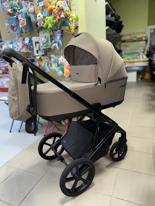 Дитячий візочок 2 в 1 CARRELLO Sigma