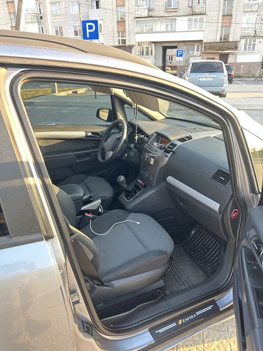 Продам Opel Zafira B