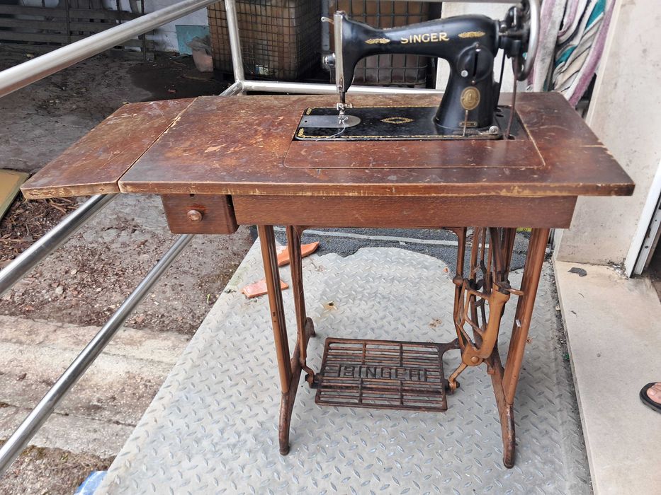 Maquina costura Singer 1956