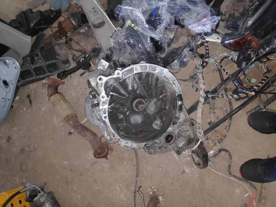 МКПП Ford Kuga 2008-2012 6m2r-7f096-ec передний привод